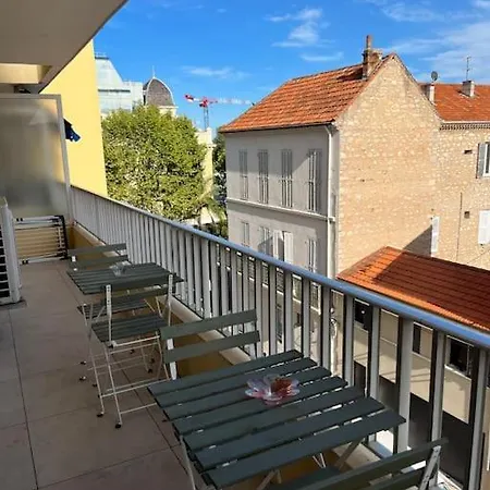 3 Balcon Parking דירה